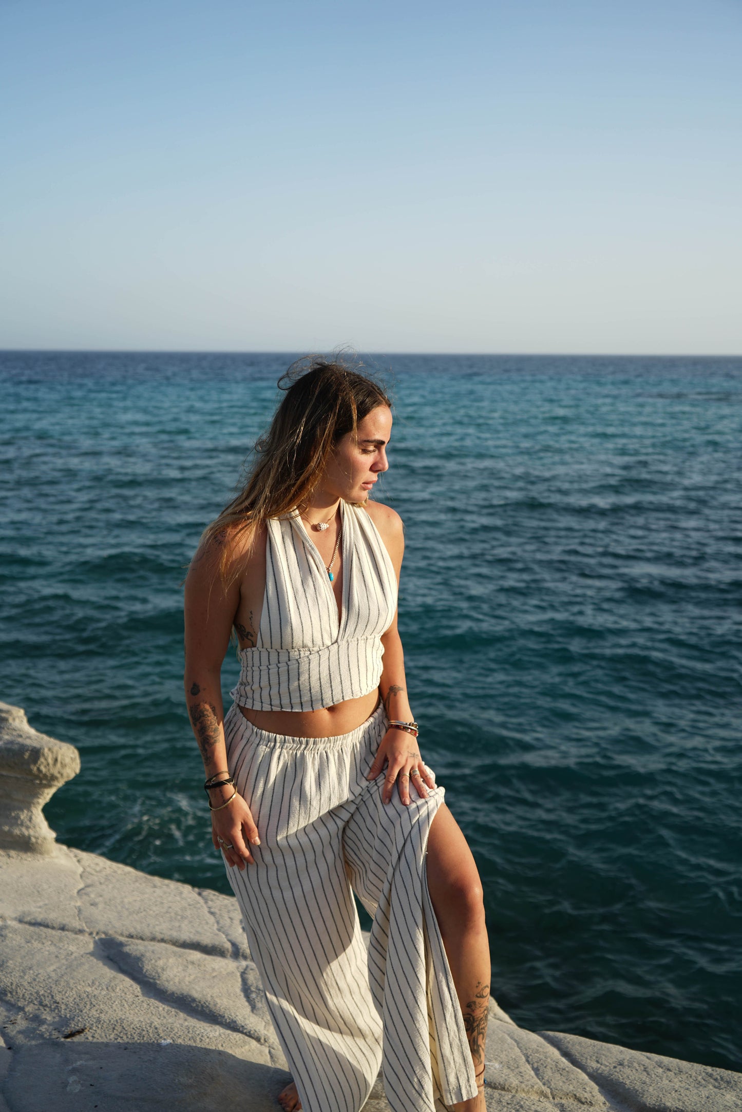 Mira Slit Pants | Yırtmaç Detaylı Şile Bezi Pantolon