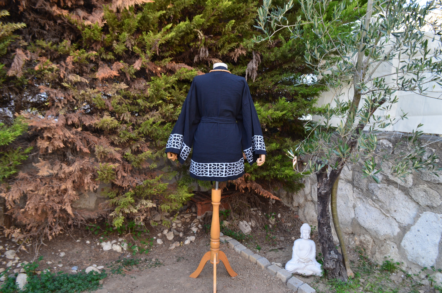 Halka Detaylı Siyah Kısa Kimono